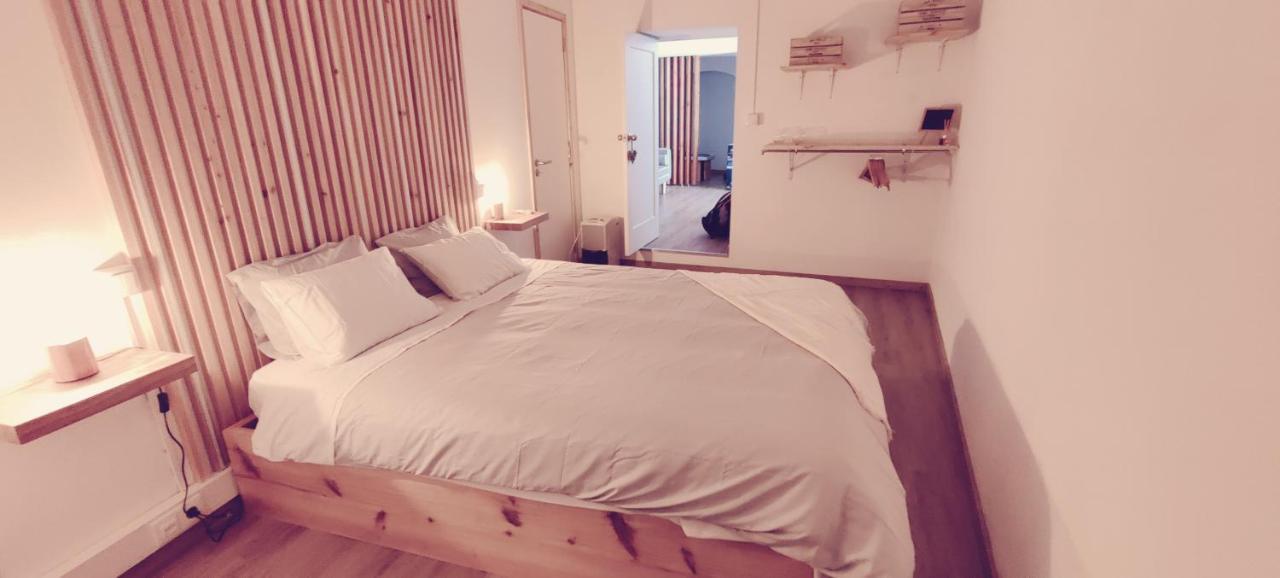 Santi E Benny Apartment Πόντα Ντελγκάντα Εξωτερικό φωτογραφία