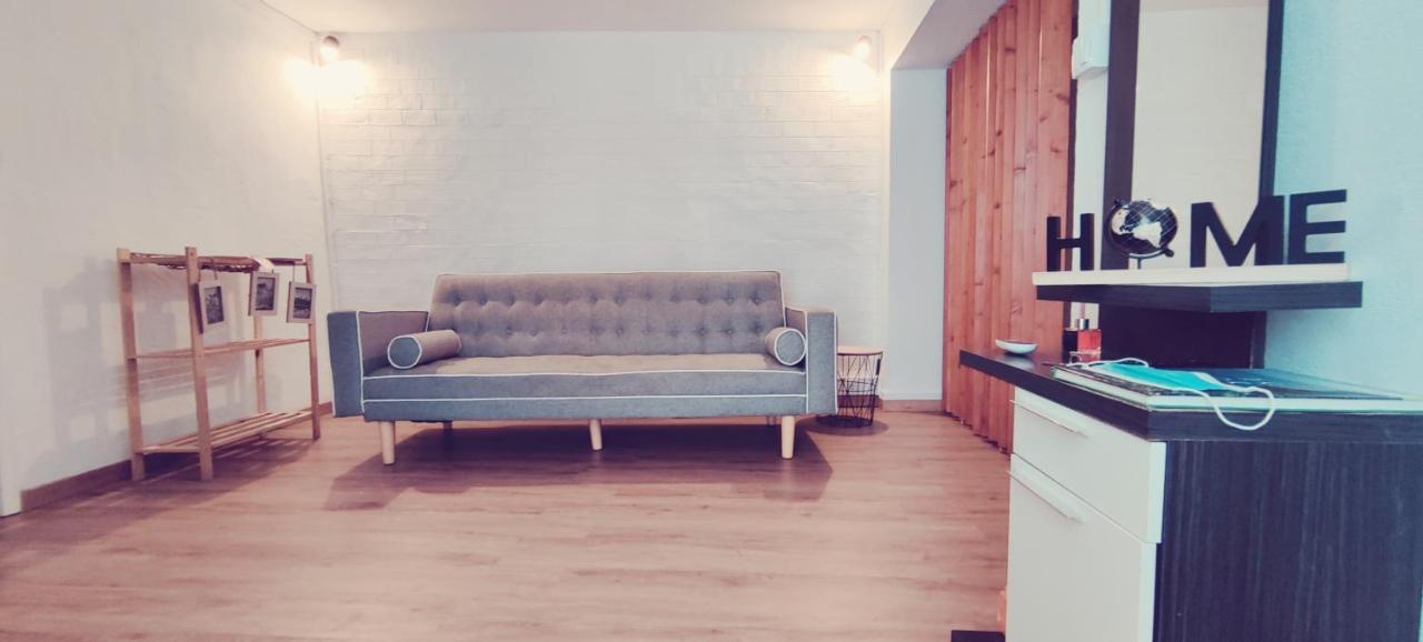 Santi E Benny Apartment Πόντα Ντελγκάντα Εξωτερικό φωτογραφία